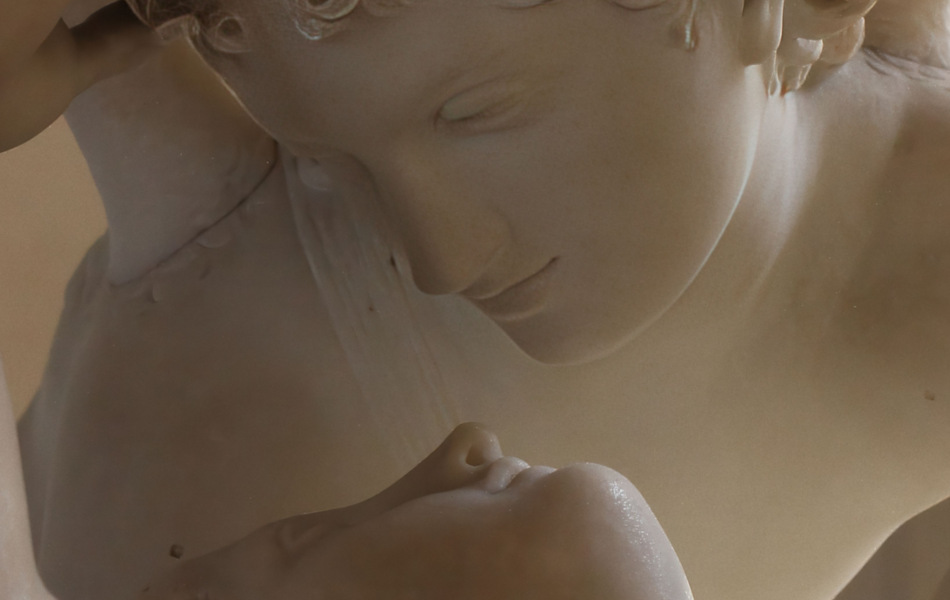 Close Detail of The Kiss Sculpture